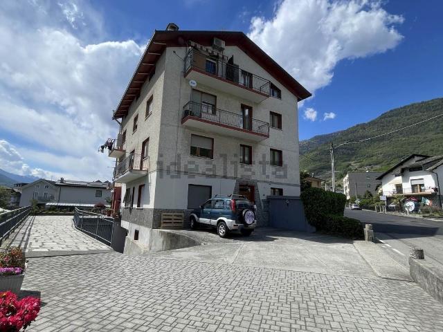 Appartamento in vendita di 148 m² in Via Gera