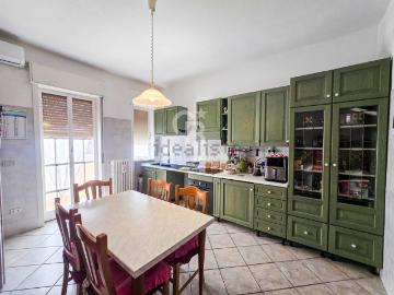 Appartamento in vendita di 148 m² in Viale Aldo Moro