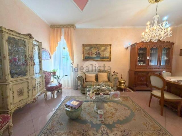 Appartamento in vendita di 148 m² in Via Giacomo Puccini, 9