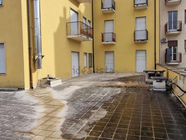 Appartamento in vendita di 148 m² in Via Giosué Carducci, 2
