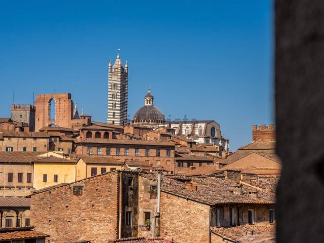Appartamento in vendita di 148 m² in Via del Porrione, 110