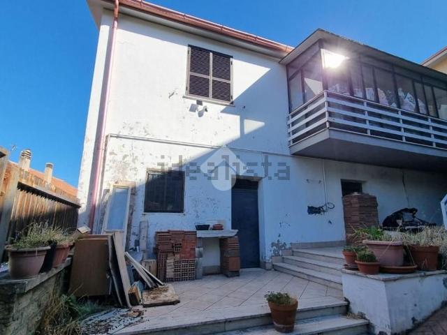 Appartamento in vendita di 148 m² in Via delle Mele, 5