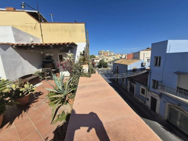 Appartamento in vendita di 148 m² in Via Elorina