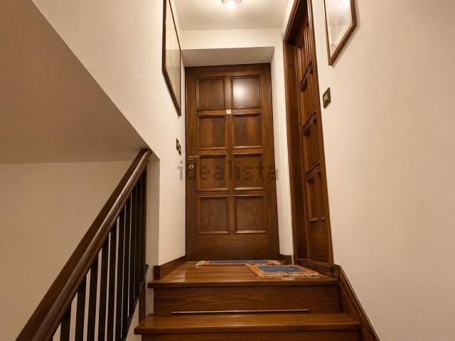 Appartamento in vendita di 148 m² in Via Lorenzo Luzzo, 20