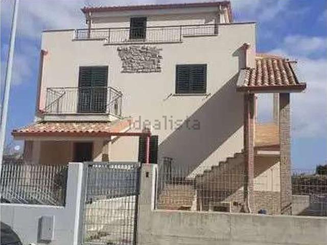 Appartamento in vendita di 148 m² in Via Lanzillotti