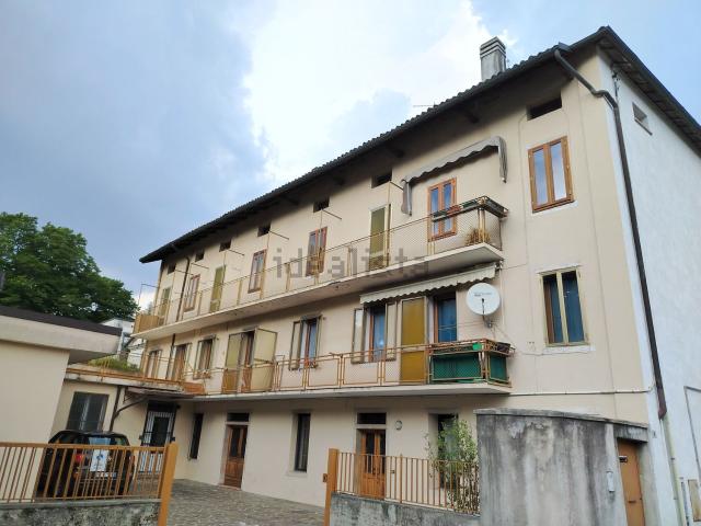 Appartamento in vendita di 148 m² in Via Monte Tomatico, 3