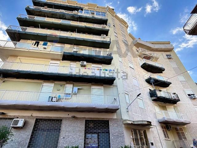 Appartamento in vendita di 148 m² in Via Sottotenente Arena, 8