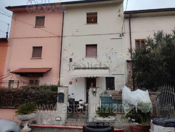 Appartamento in vendita di 148 m² in Via Peretola, 320