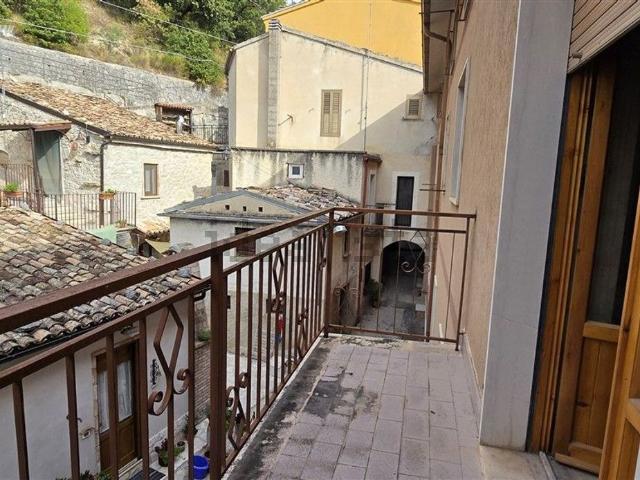 Appartamento in vendita di 148 m² in Via Roma, 19