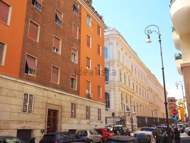 Appartamento in vendita di 148 m² in Via Tasso