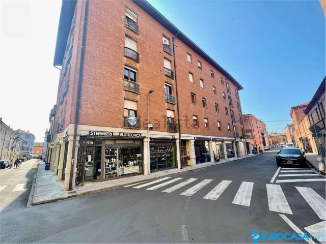 Appartamento in vendita di 148 m² in Via Trento e Trieste, 41