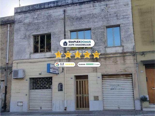 Appartamento in vendita di 148 m² in Via Vespri