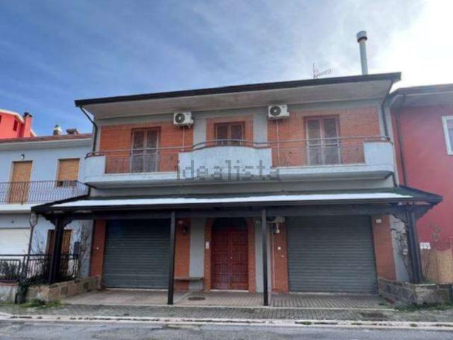 Appartamento in vendita di 148 m² in Viale Europa