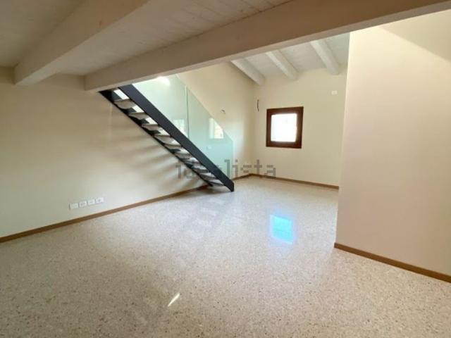 Appartamento in vendita di 148 m² in Viale Stazione, 6