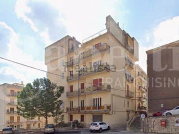 Appartamento in vendita di 148 m² in Largo XI Febbraio, 1
