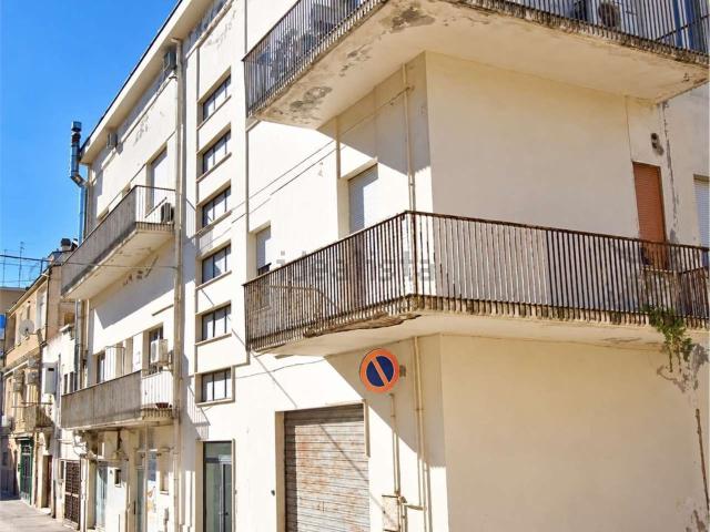 Appartamento in vendita di 148 m² in Largo Siena, 19