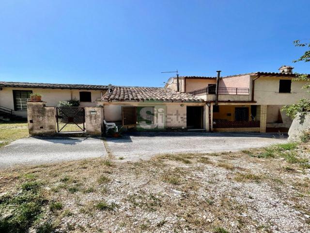 Appartamento in vendita di 148 m² in Località Agozzi