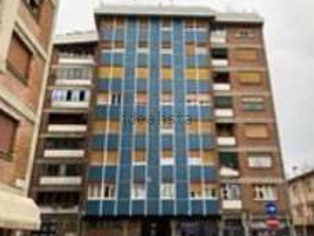 Appartamento in vendita di 149 m² in Via A. Lincoln, 15
