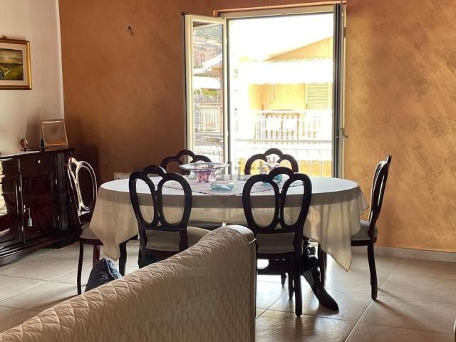 Appartamento in vendita di 149 m² in Via Amalfi, 41