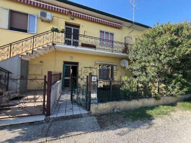Appartamento in vendita di 149 m² in Via Angiolo Poli