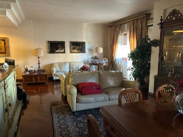Appartamento in vendita di 149 m² in Via Gaetano Maria Pernice, 3