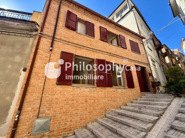 Appartamento in vendita di 149 m² in Via Galiziano