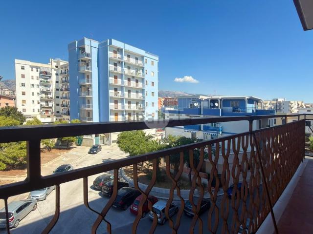 Appartamento in vendita di 149 m² in Via Ludovico Ariosto, 30