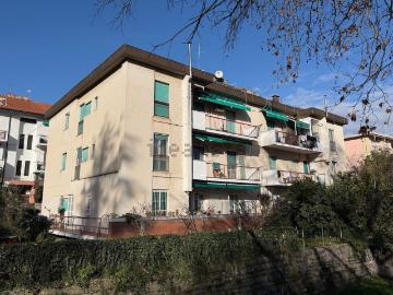 Appartamento in vendita di 149 m² in Via Luigi Cozzani