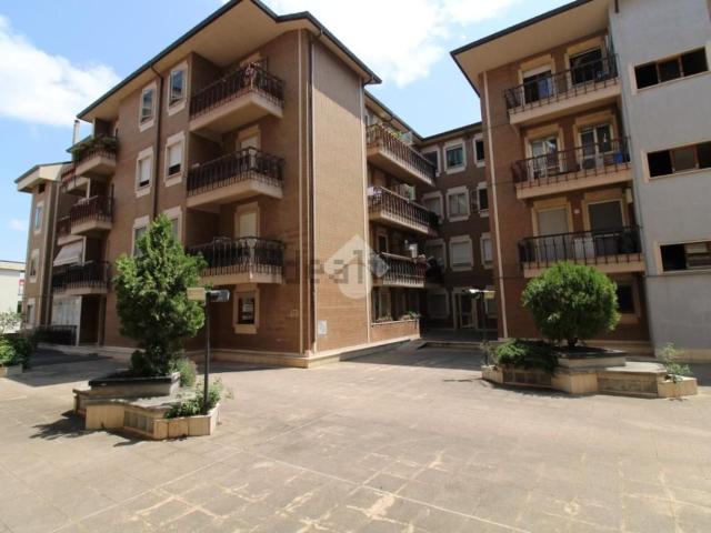 Appartamento in vendita di 149 m² in Via Luigi D&apos Amato, 13