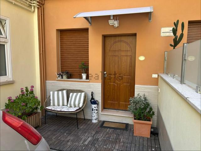 Appartamento in vendita di 149 m² in Via Socrate, 49
