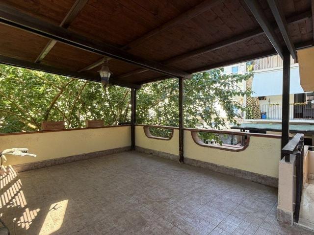 Appartamento in vendita di 149 m² in Via Sbarre Inferiori, 166