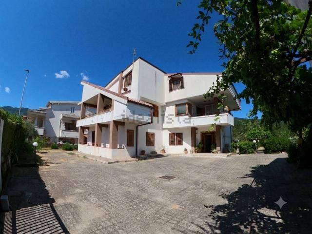 Appartamento in vendita di 149 m² in Via Serafino Molinaro, 18