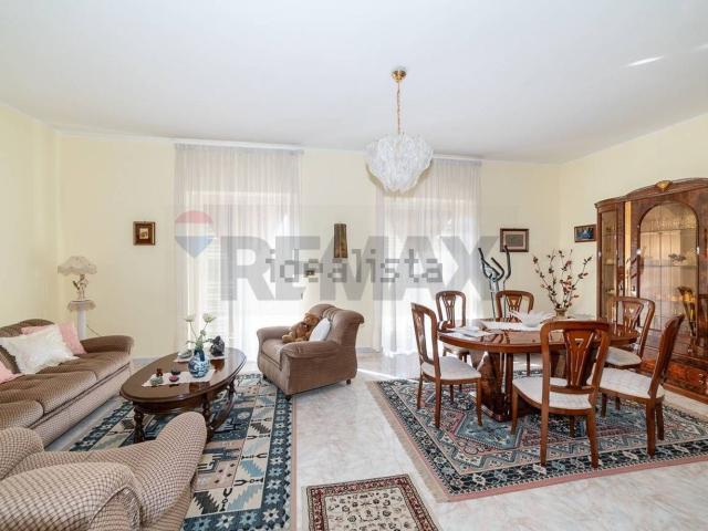Appartamento in vendita di 149 m² in Via Pantelleria, 20