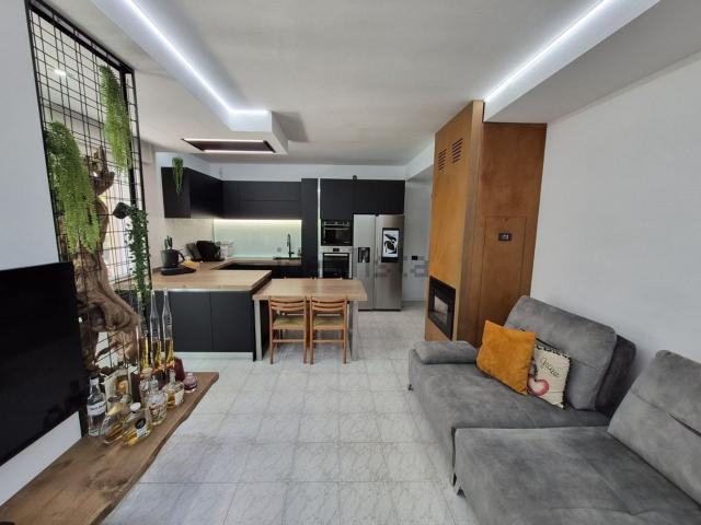 Appartamento in vendita di 149 m² in Via Pasubio
