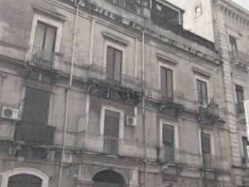 Appartamento in vendita di 149 m² in Via Plebiscito