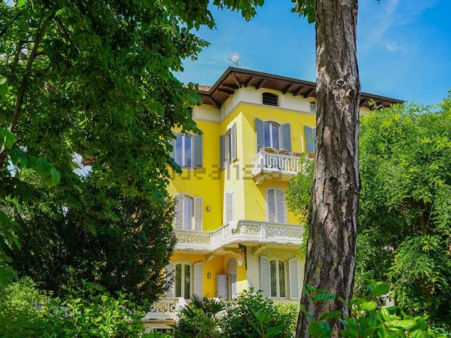 Appartamento in vendita di 149 m² in Viale Giacomo Matteotti