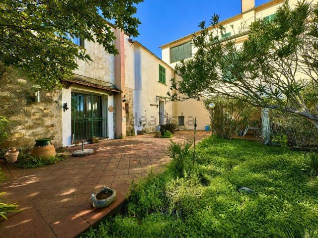 Appartamento in vendita di 149 m² in Vico Ludovico Ariosto, 9