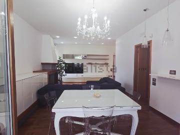 Appartamento in vendita di 149 m² in Largo Monsignor Genovese