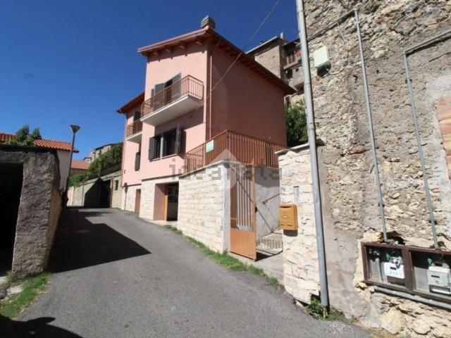 Appartamento in vendita di 170 m² in Via dello Scrimone, 22