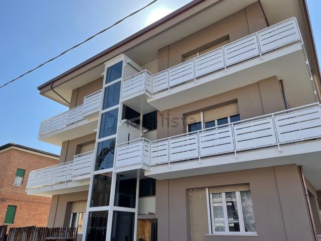 Appartamento in vendita di 150 m² in Via 2 Giugno, 3