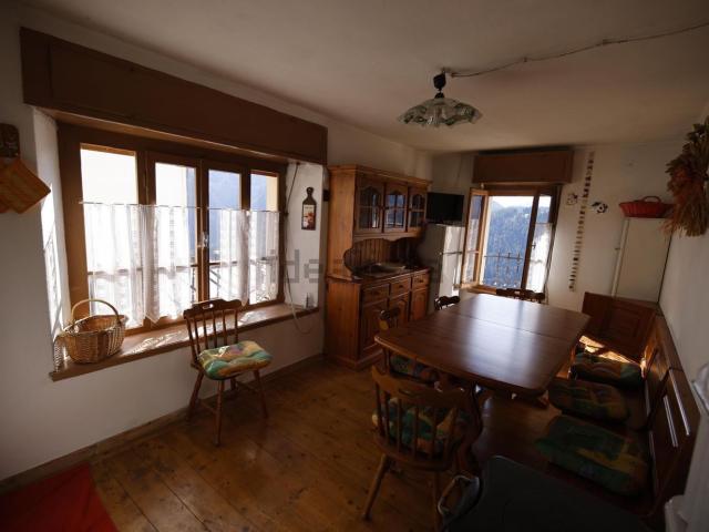 Appartamento in vendita di 150 m² in Via Costa