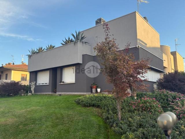 Appartamento in vendita di 150 m² in Via Cavalieri di Vittorio Veneto, 16