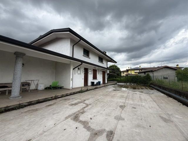Appartamento in vendita di 150 m² in Via Cavour