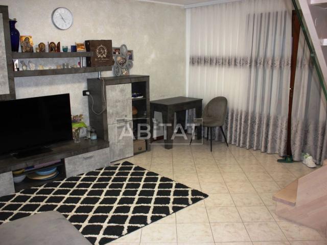 Appartamento in vendita di 150 m² in Via Camillo Affarosi, 1