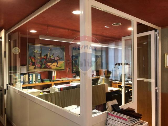 Appartamento in vendita di 150 m² in Via Campo di Marte, 4