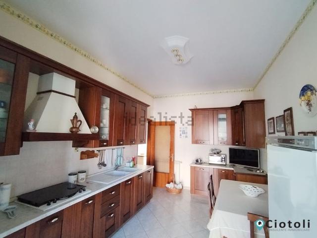 Appartamento in vendita di 150 m² in Via Carlo Forlanini, 3