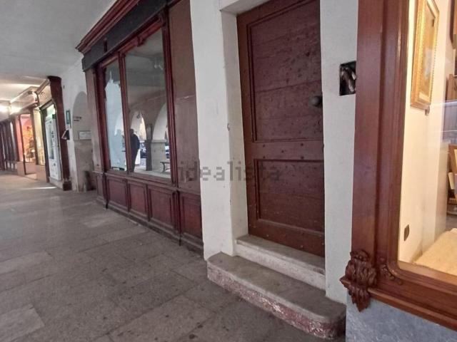 Appartamento in vendita di 150 m² in Via Carlo Marenco, 87