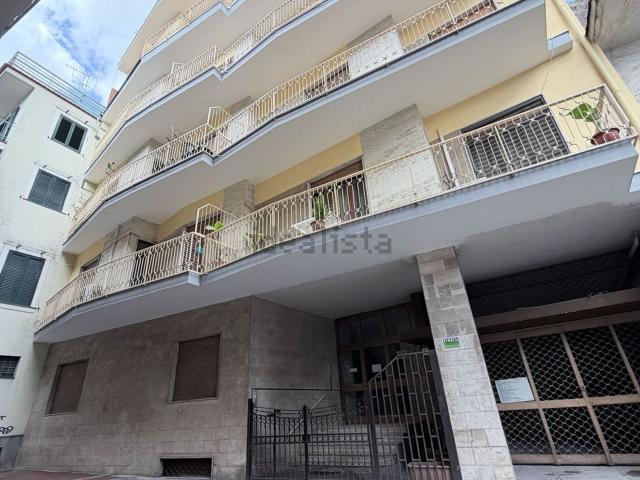 Appartamento in vendita di 150 m² in Via Carlo Poerio