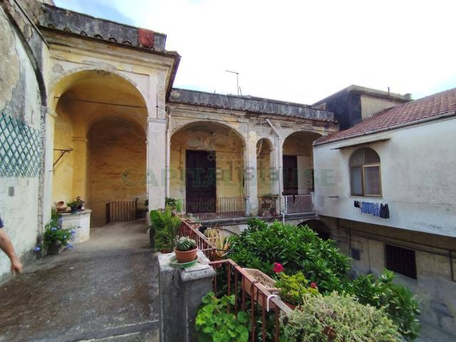 Appartamento in vendita di 150 m² in Via Carmine Amato