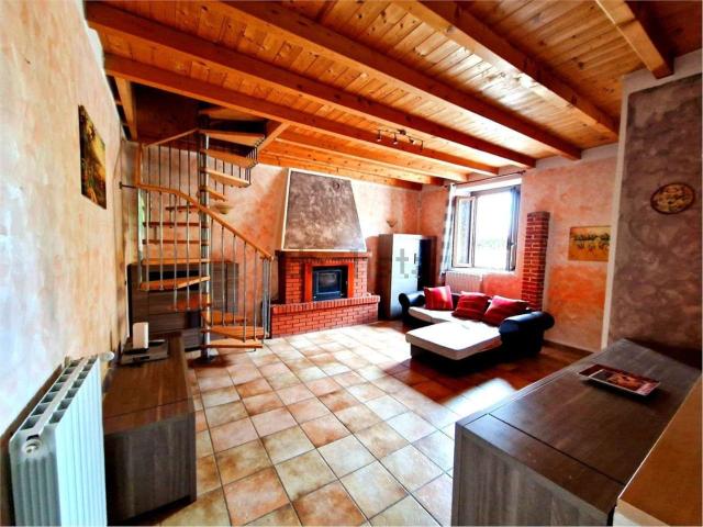 Appartamento in vendita di 150 m² in Via Cascine, 200